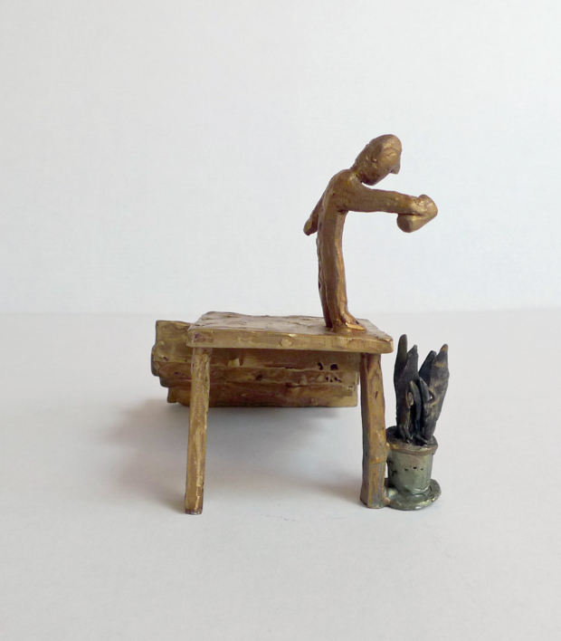 Regar la aspidistra | Escultura de Ana Valenciano | Compra arte en Flecha.es