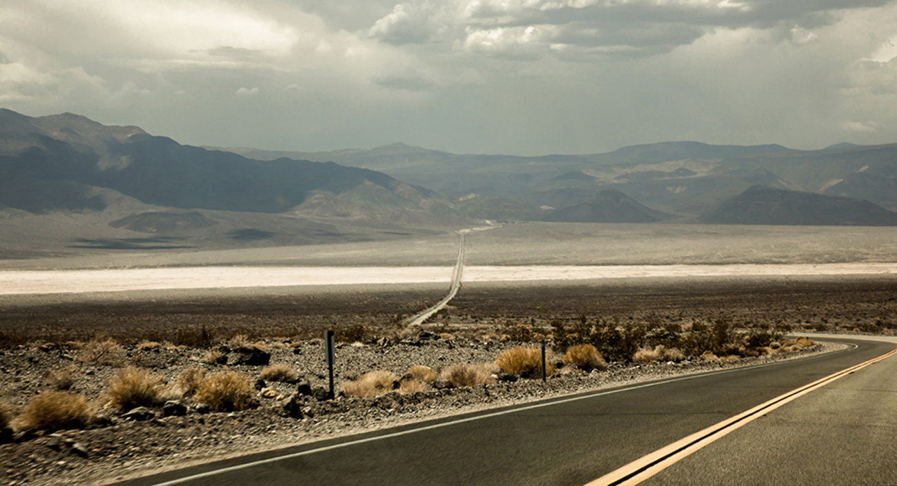 Death Valley - Black and Grey |Digital de Benedetta Mascalchi | Compra arte en Flecha.es