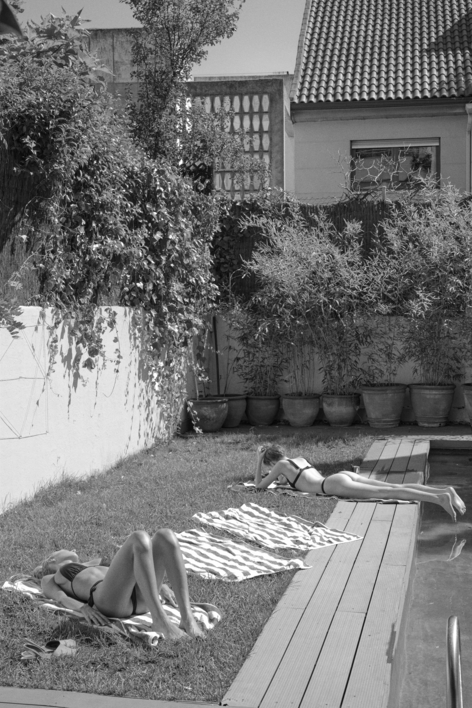 Poolside |Fotografía de Javi Azar | Compra arte en Flecha.es