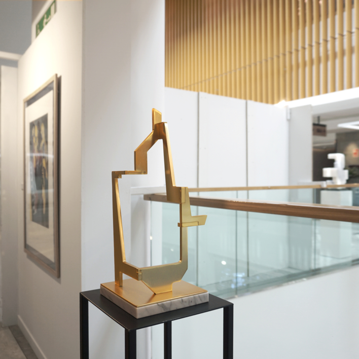 INDUSTRIAL GOLD_05 | Escultura de Candela Muniozguren | Compra arte en Flecha.es