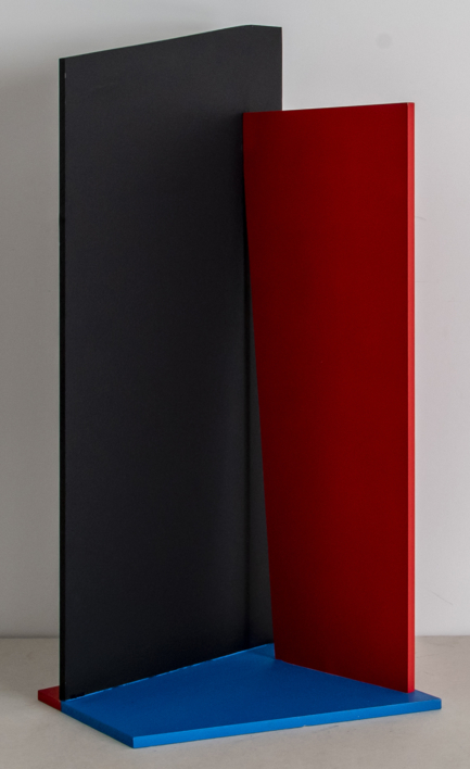 EQUILIBRIO EN ROJO NEGRO Y AZUL |Escultura de Federico Echevarria Sainz | Compra arte en Flecha.es