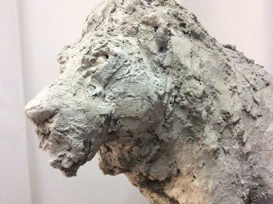 león | Escultura de saiz manrique | Compra arte en Flecha.es