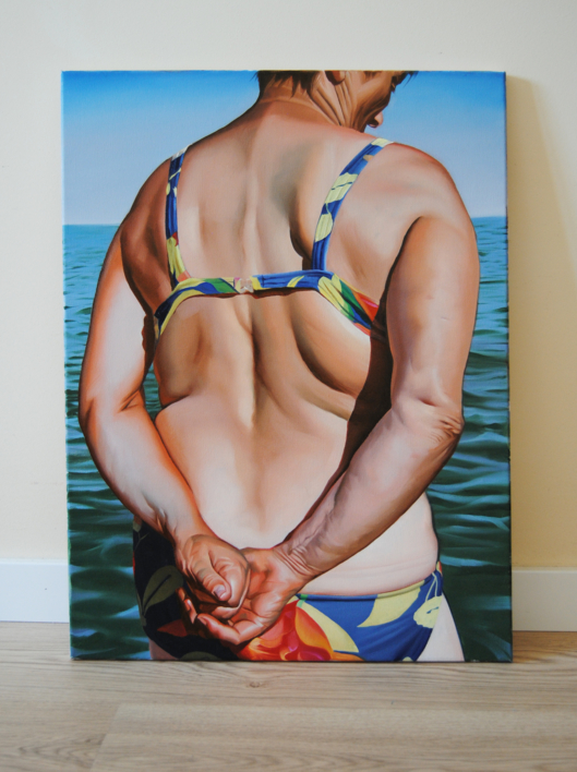 Mujer en la playa | Pintura de Daniel García | Compra arte en Flecha.es