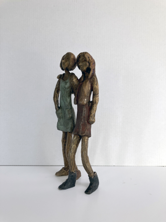 Dos amigas | Escultura de Ana Valenciano | Compra arte en Flecha.es