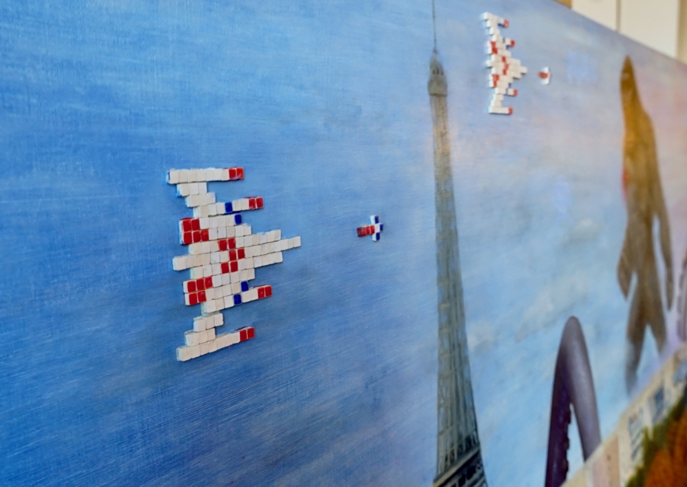 "Bleu, blanc, rouge" & " War is coming" | Collage de Ezequiel Martinez Llaser | Compra arte en Flecha.es