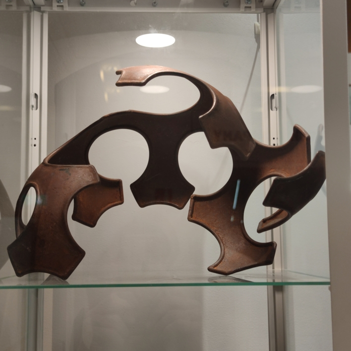 Enroscada Aesférica |Escultura de Diego Canogar | Compra arte en Flecha.es